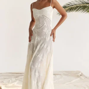 Robe Longue Brodée | Polyester Brodé | Élégance Estivale | Mariages & Réceptions