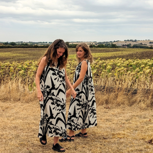 !! NEW !! La robe Corinne florale, noire et blanche