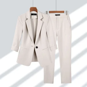 Ensemble Tailleur 2 Pièces Chic | Blazer Manches 3/4 | Pantalon Droit Élégant