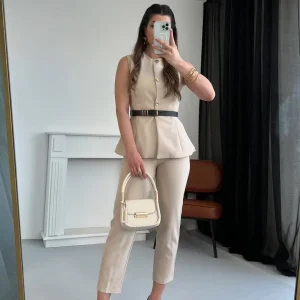 Haut Ceinturé | Sans Manches | Élégant et Structuré | Parfait pour le Bureau ou les Sorties Habillées