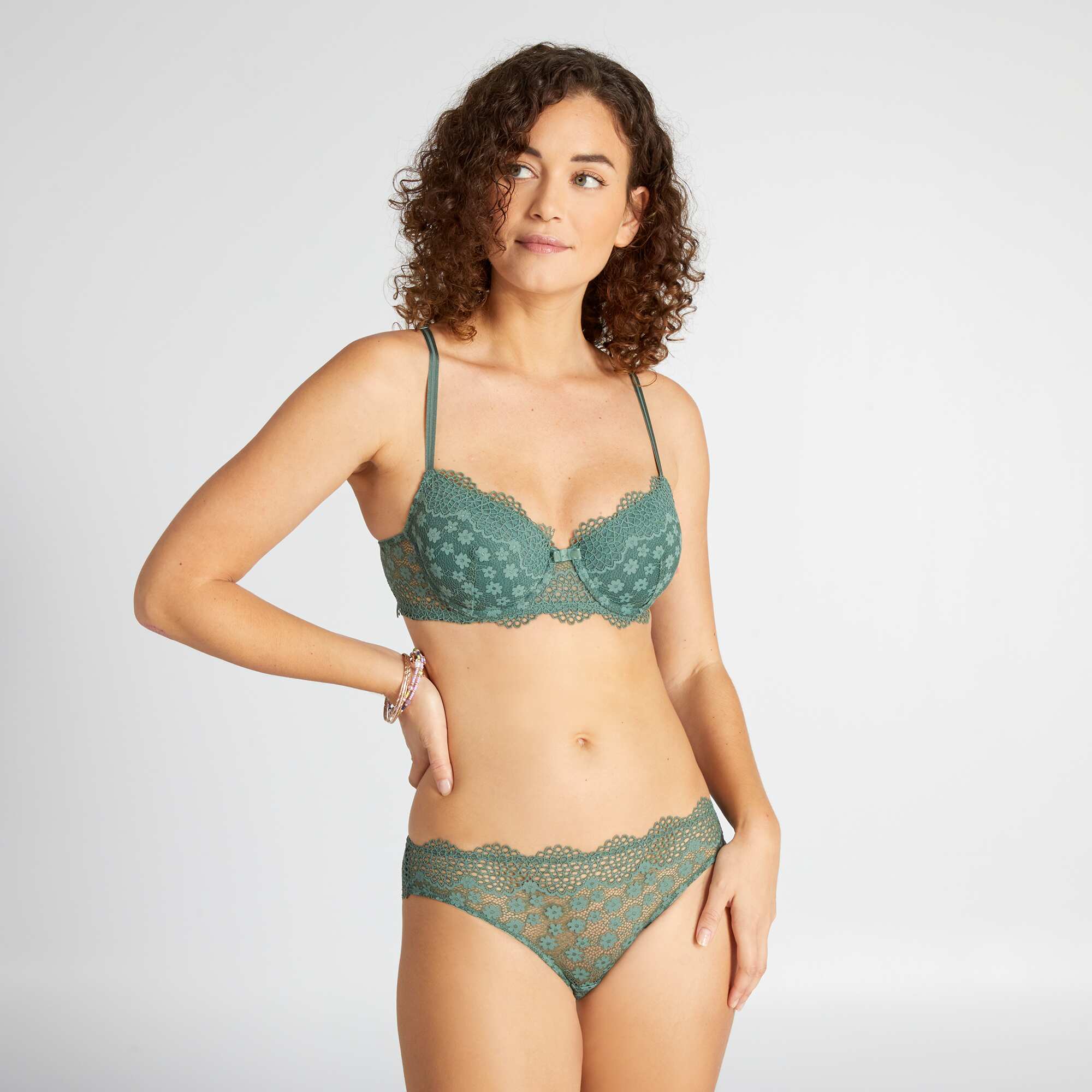 Soutien-gorge dentelle avec dos croisé Vert gris – Image 4