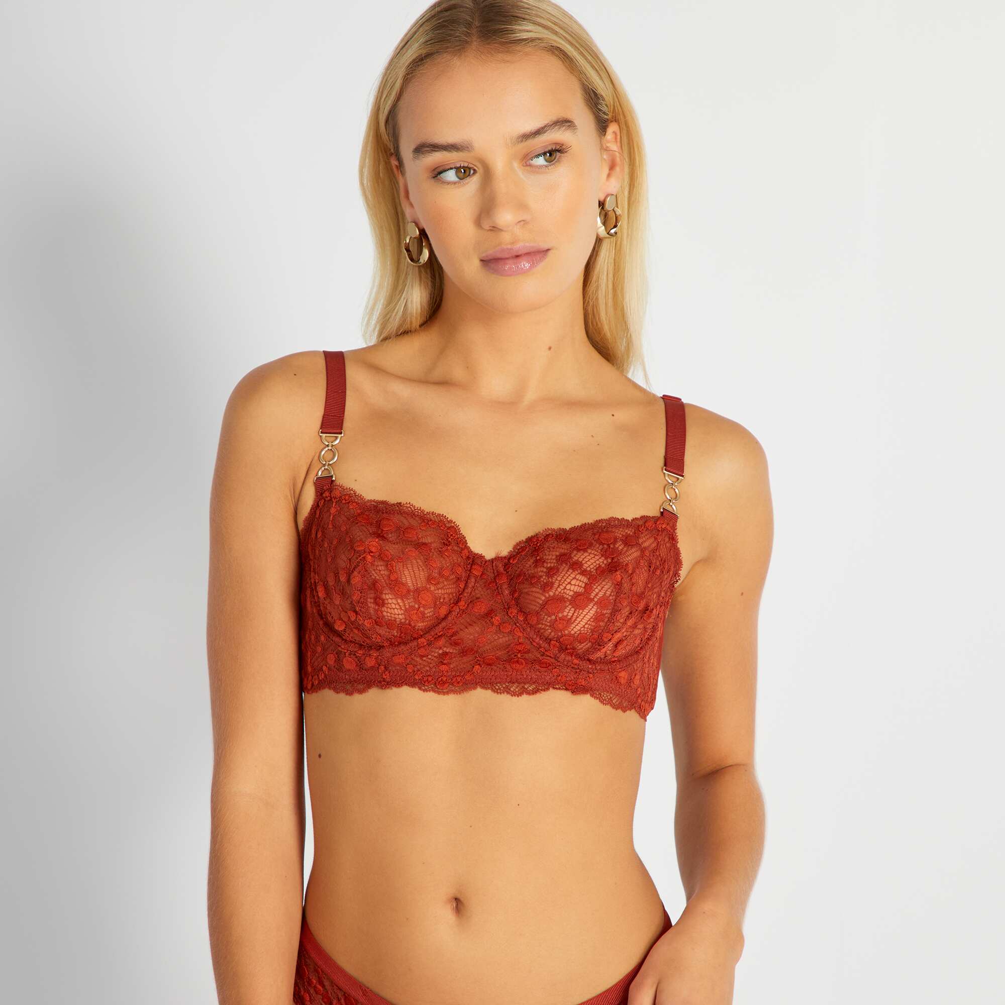 Soutien-gorge corbeille en dentelle Rouge – Image 3