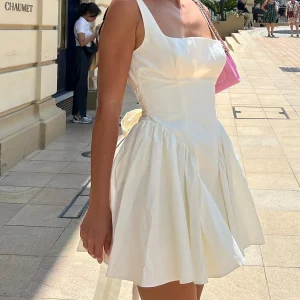 Robe Bustier | Jupe Évasée | Nœud Ajustable | Parfaite pour garden-parties d’été