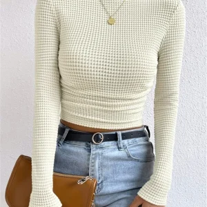 Haut gaufré | Manches longues | Coupe ajustée | Parfait pour look urbain ou casual