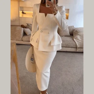 Ensemble Tailleur Jupe Blazer Formel - Élégance Structurée
