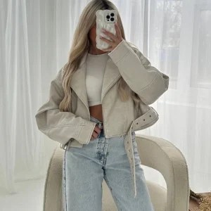 Blouson Court Oversize en Similicuir | Audace & Style Urbain