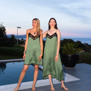 KUMDEALG – Robe longue col dentelle