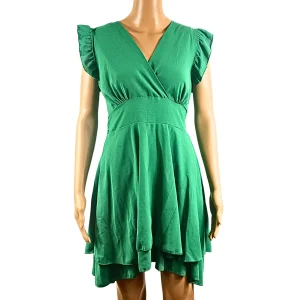Robe courte verte avec ceinture