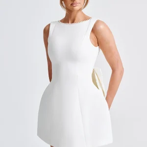 Robe Élégante | Nœud Oversize et Dos Nu | Parfaite pour un mariage ou une occasion spéciale