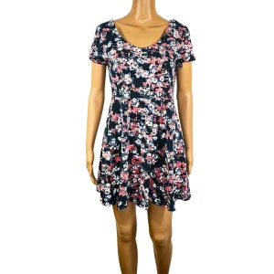 Robe courte élégante George.