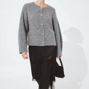 Cardigan Court en Maille Poilue à Boutons Fantaisie pour Femme | Chic Douillet & Texture Moderne